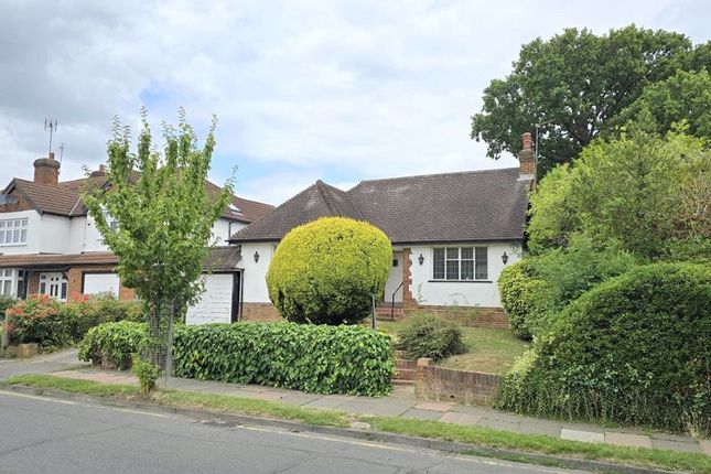 Colburn Avenue, Hatch End 2 bed bungalow for sale