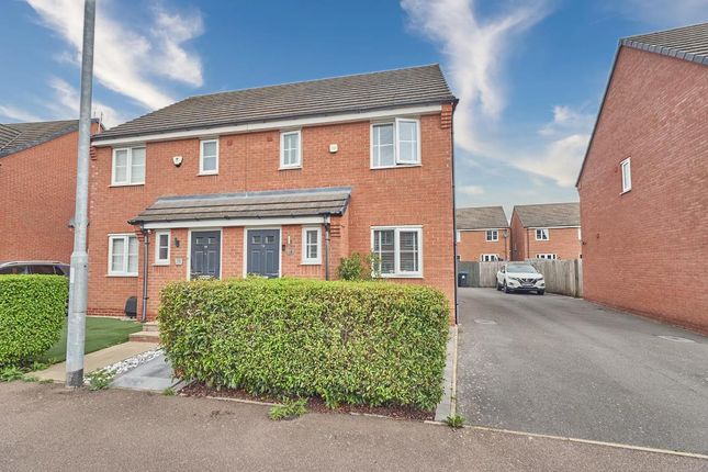 Amber Way, Burbage, Hinckley 3 bed semi