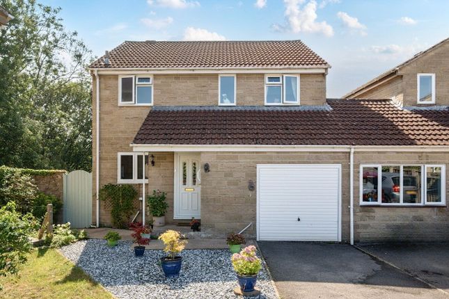 4 bedroom link detached house for sale