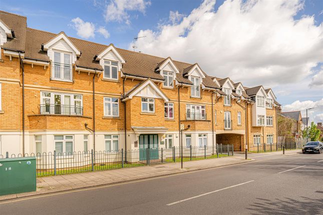 Trinity Avenue, Enfield 2 bed apartment for sale