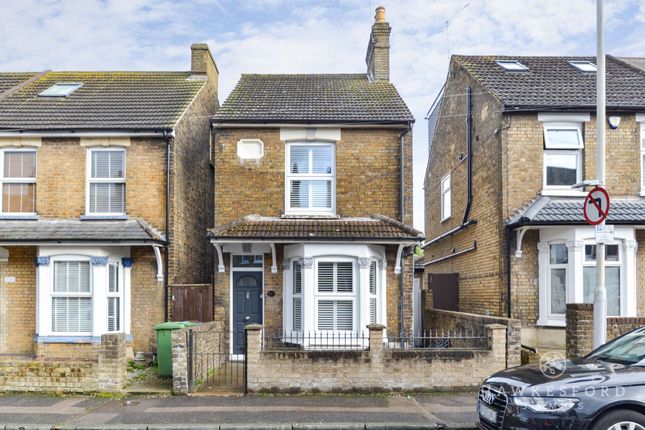 Park Road, Sittingbourne ME10 3 bed detached house for sale