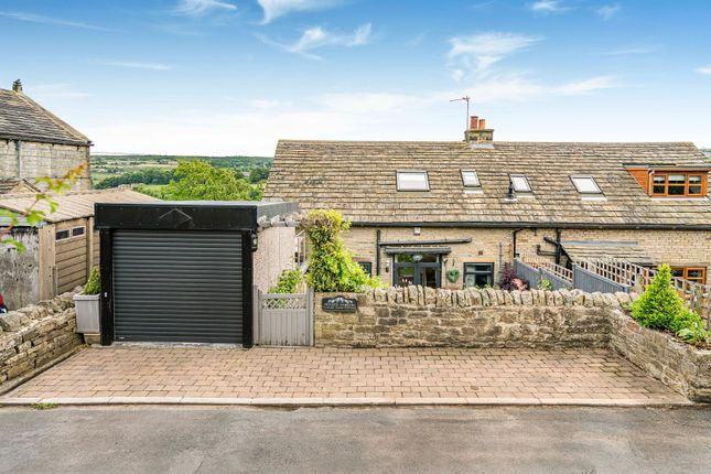 Warley Wood Lane, Halifax HX2 3 bed semi