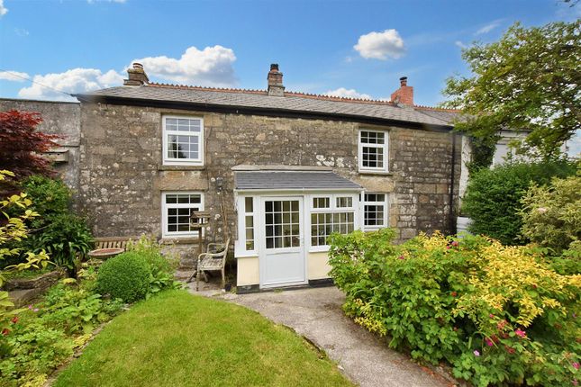 Vogue, St. Day 2 bed cottage for sale
