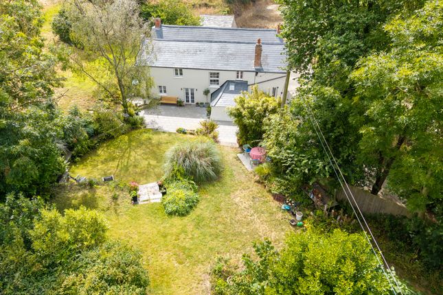 Tredannick Farmhouse, Sladesbridge, PL27 4 bed detached house for sale