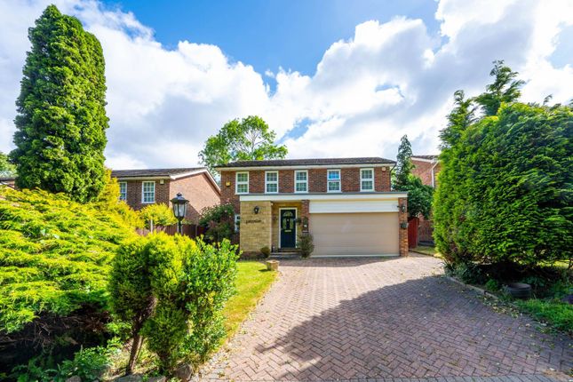 Grafton Close, Worcester Park, KT4 4 bed detached house for sale