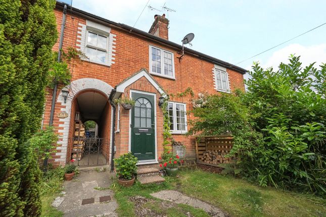 Lion Lane, Haslemere, Surrey, GU27 2 bed terraced house for sale