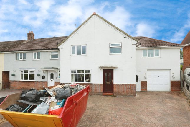4 bedroom end of terrace house for sale