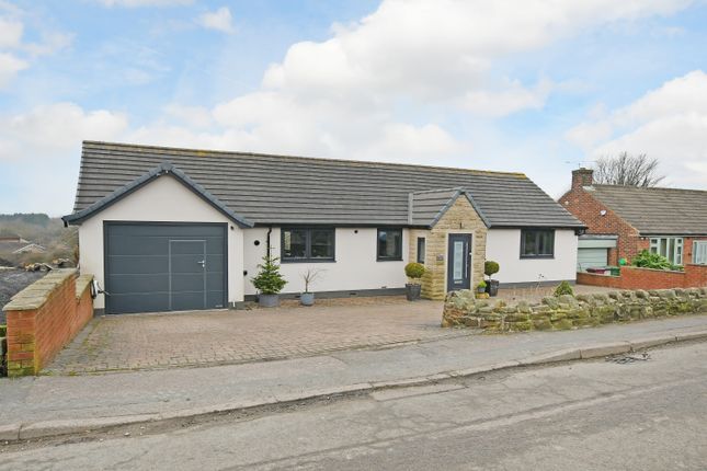 Hilltop Road, Dronfield, Derbyshire, S18 4 bed detached bungalow for sale