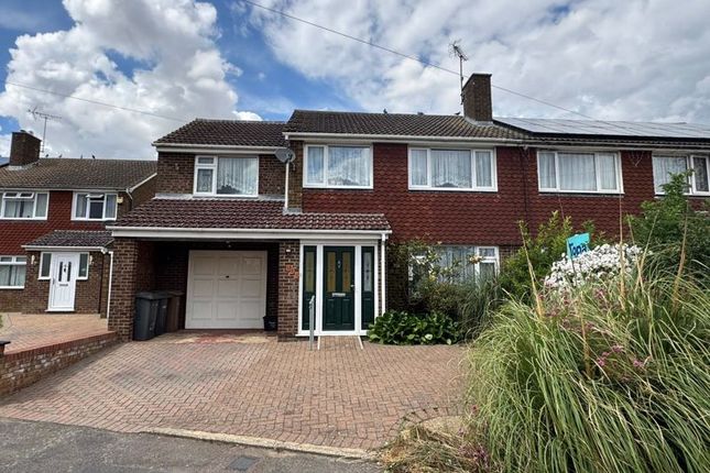 5 bedroom semi-detached house for sale