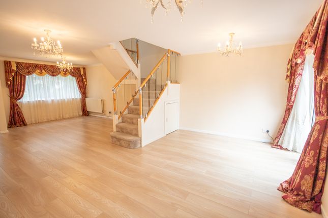 ELLIOTT RISE, ASCOT, BERKSHIRE, SL5 8NN 3 bed semi