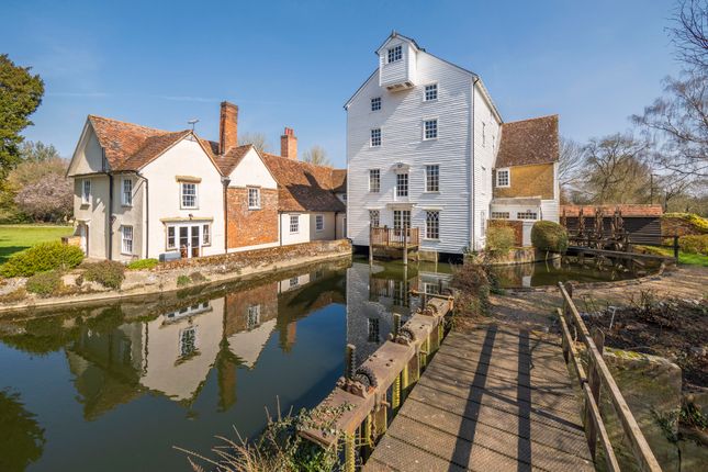 Wiston Hall Lane, Colchester CO6 6 bed detached house for sale