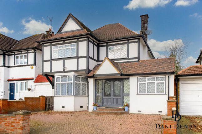 Hazel Gardens, Edgware HA8 4 bed link detached house for sale