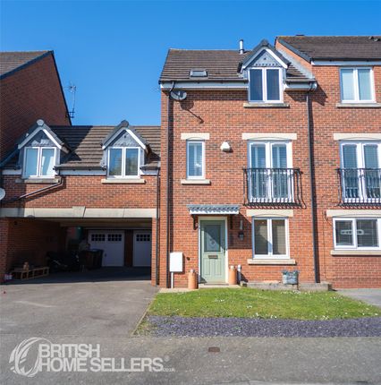 5 bedroom town house for sale