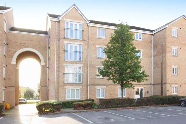 Ash Court, Leeds LS14 2 bed flat for sale