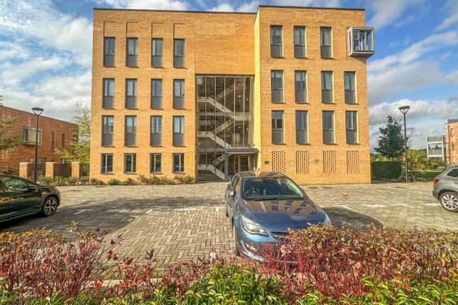 Renard Way, Trumpington, Cambridge 2 bed apartment for sale