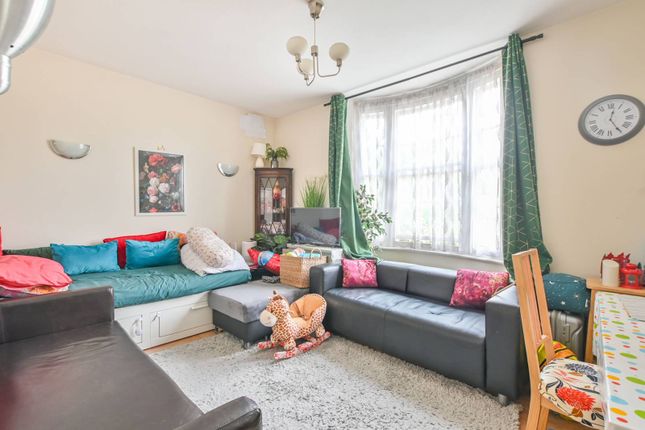 Porchester Road, Queensway, London, W2 2 bed flat for sale