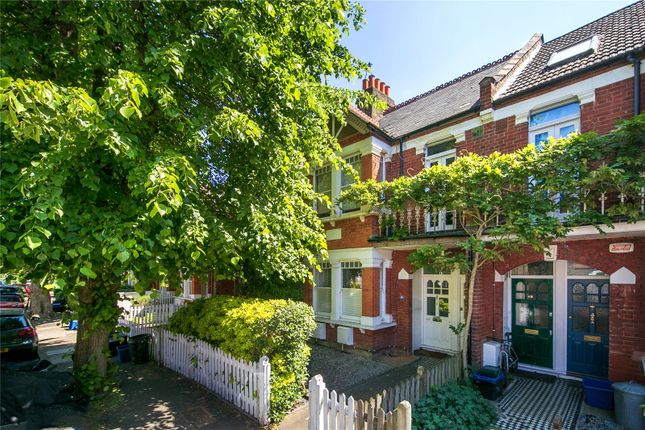 Sidney Road, St. Margarets, TW1 2 bed maisonette for sale