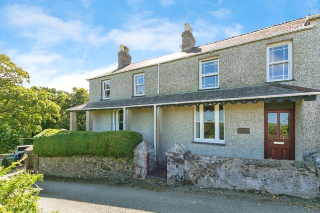 5 bedroom end of terrace house for sale