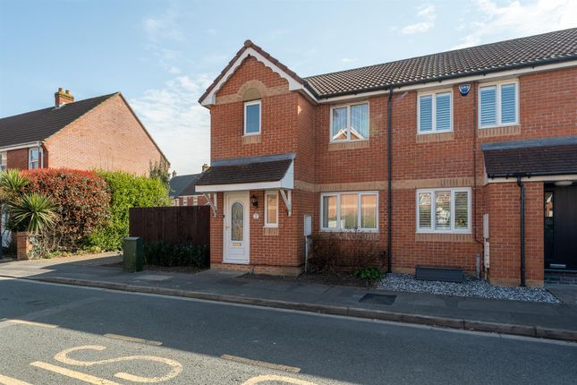 3 bedroom end of terrace house for sale