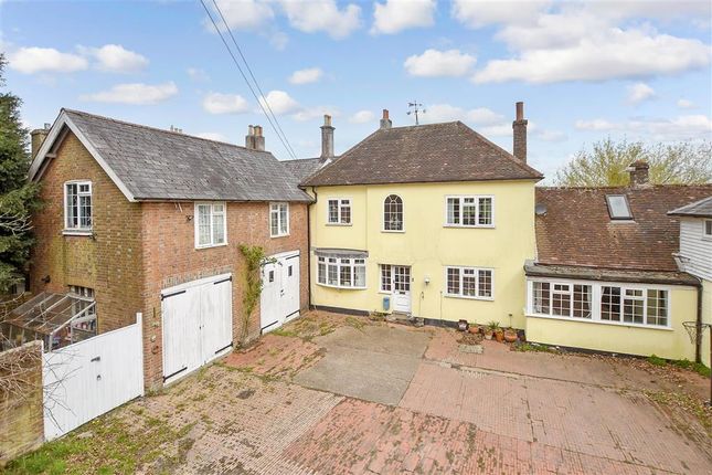 4 bed link detached house