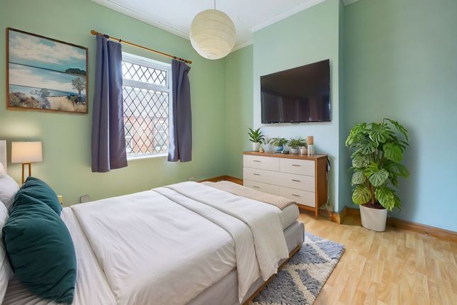 Chesterfield Street, Nottingham NG4 3 bed end of terrace house for sale