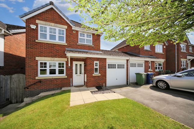 3 bedroom link detached house for sale