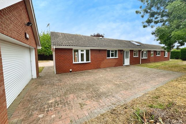 Main Street, Sleaford NG34 5 bed detached bungalow for sale