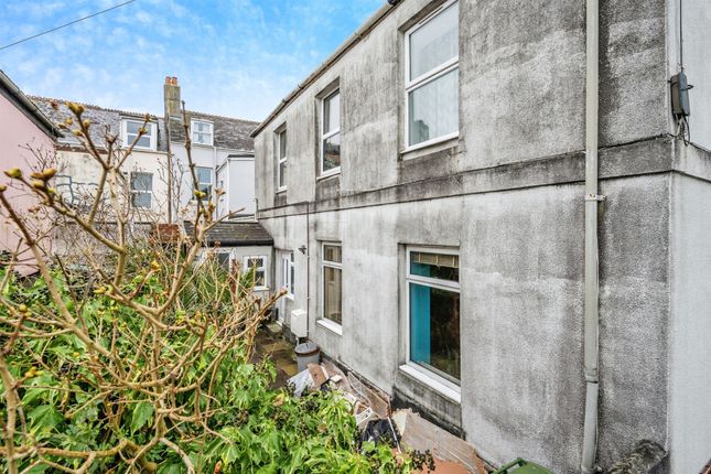 2 bed flat