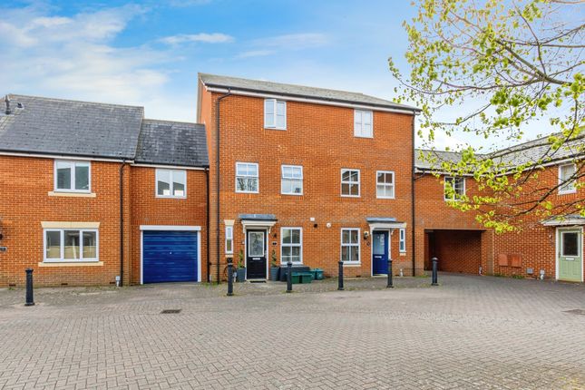 Septimus Drive, Colchester, CO4 4 bed terraced house for sale