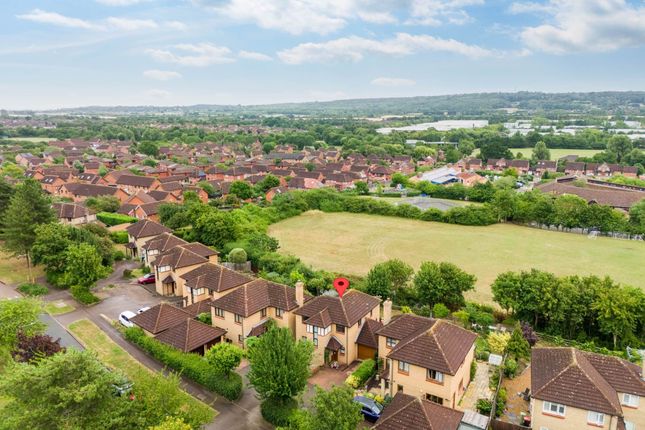 Dunchurch Dale, Milton Keynes MK7 3 bed detached house for sale