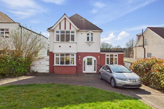 Bradmore Way, Coulsdon CR5 4 bed detached house for sale