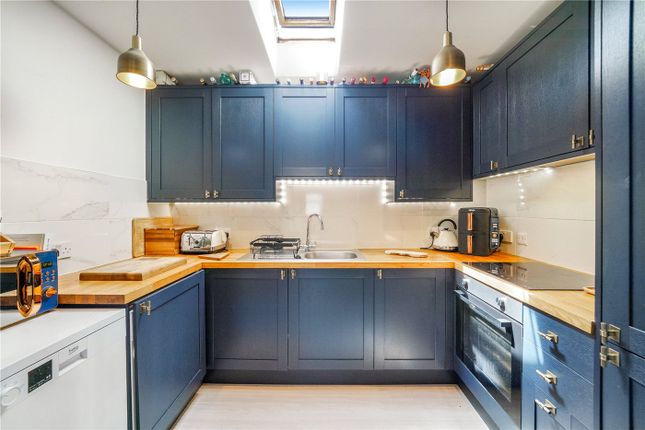 Archway Road, London, N6 2 bed apartment for sale
