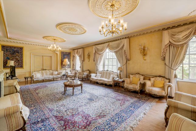 8 bedroom flat for sale