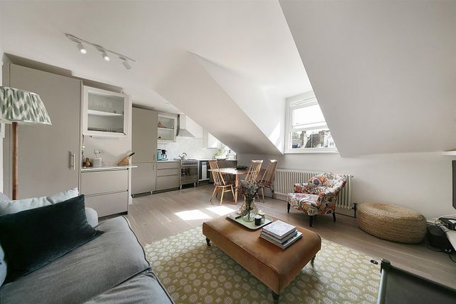 Brailsford Road, SW2 2 bed flat for sale