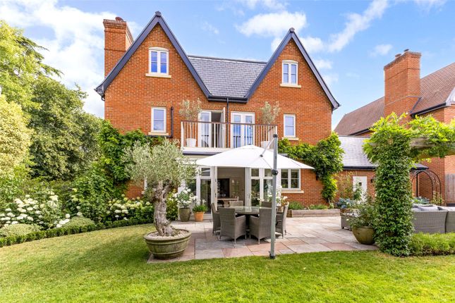 Laychequers Meadow, Taplow... 5 bed detached house for sale