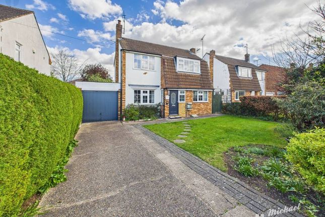 Turnfurlong Lane, Aylesbury... 3 bed detached house for sale