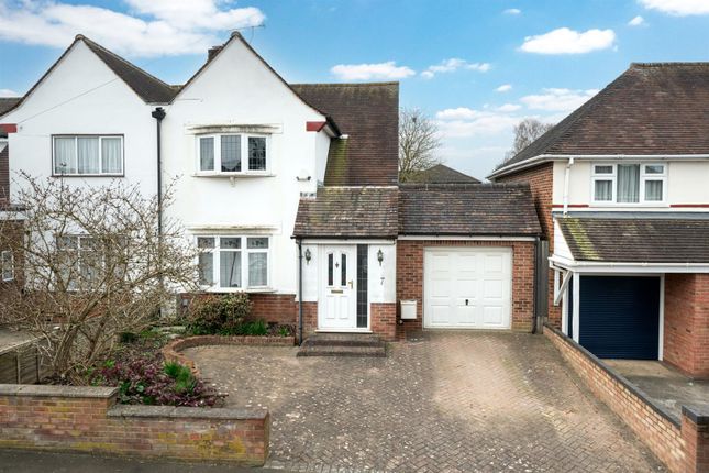 Ranelagh Road, Hemel Hempstead 3 bed semi