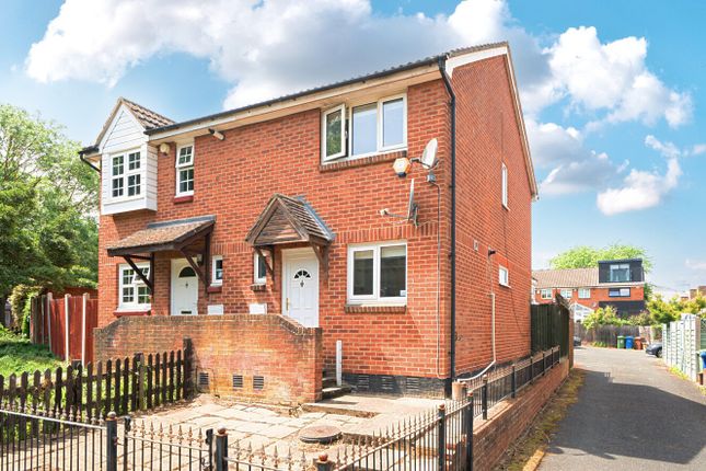 Lavender Road, Surrey Quays, London... 2 bed end of terrace house for sale