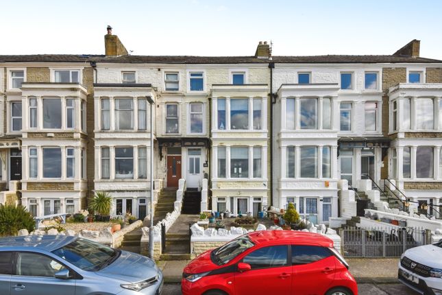 5 bed terraced house