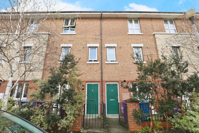 3 bed town house