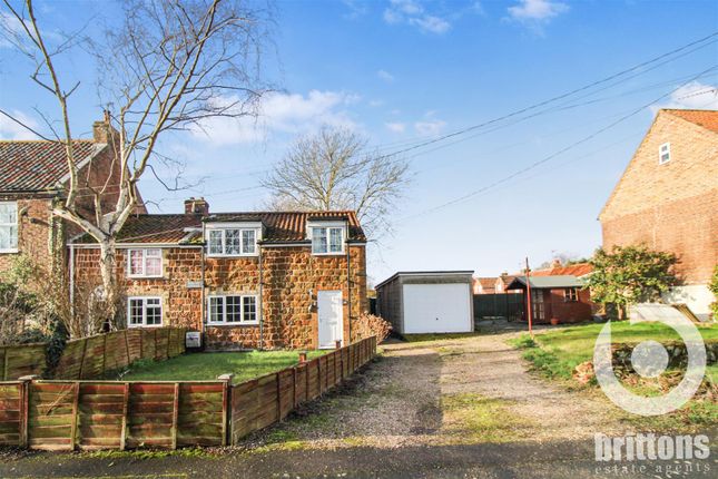 Lynn Road, West Winch, King's Lynn 2 bed cottage for sale