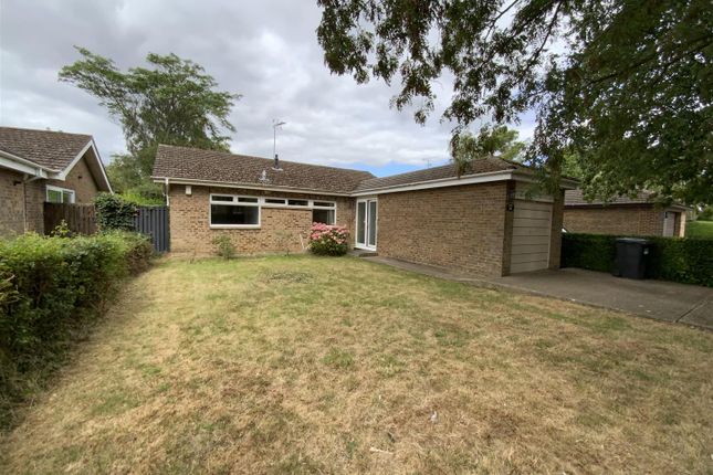 Hesketh Road, Yardley Gobion, Towcester 2 bed detached bungalow for sale