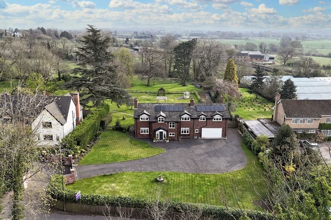 London Road, Woore, CW3 6 bed detached house for sale