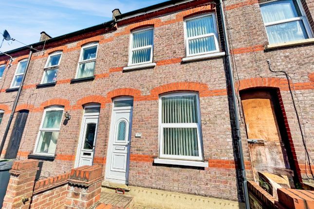 St. Peters Road, Luton, Bedfordshire... 2 bed terraced house for sale