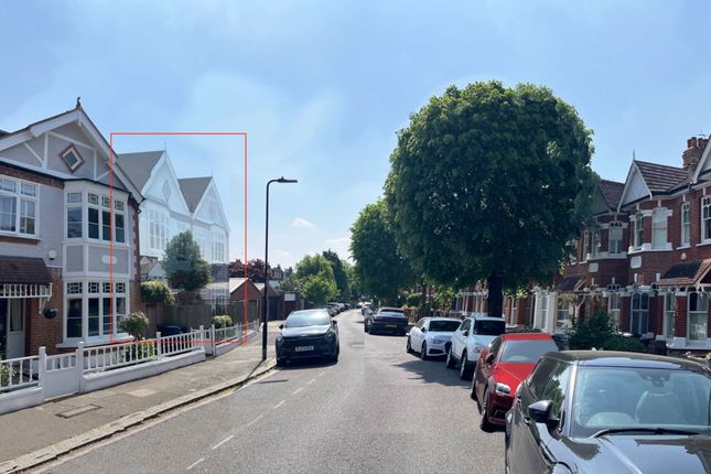 Kingscote Road, London W4 Garage for sale