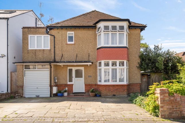 Milton Road, London NW7 4 bed detached house for sale