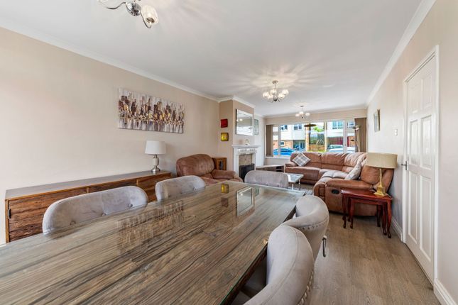 Collins Meadow, Harlow CM19 3 bed terraced house for sale