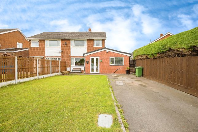 3 bedroom semi-detached house for sale