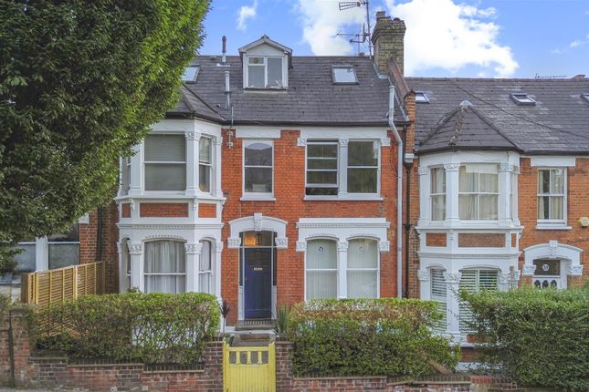 33 Nelson Road, London N8 1 bed flat for sale