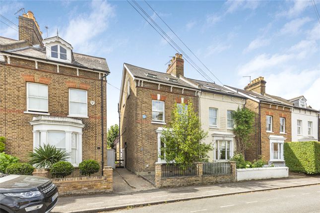 Heathfield North, Twickenham, TW2 3 bed semi